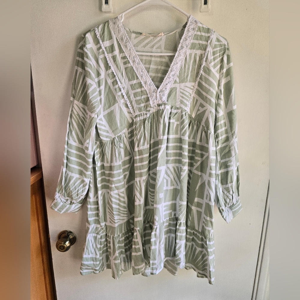 Salty Lemon Green and White Patterned Mini Dress with Lace Trim Small NWOT